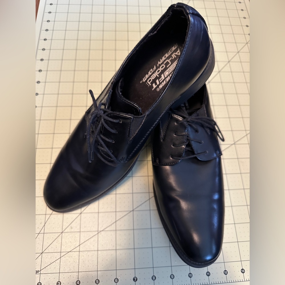 Men’s Sketchers Oxford Dress Shoes Black Size 9.5